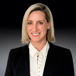  Laura Plutko